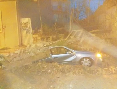 Κατέρρευσε κτίριο στον Κεραμεικό - «Τρέξαμε να σωθούμε, νομίζαμε ότι ήταν βόμβα!» (φώτο-βίντεο)